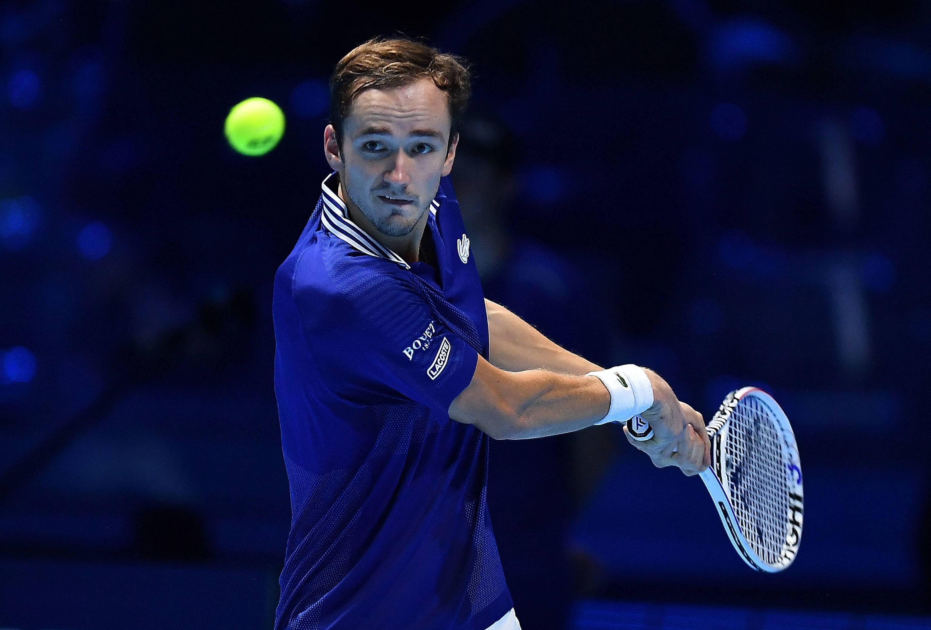 爱游戏在线-西班牙网球队力克意大利网球队，梅德韦杰夫高光表现的简单介绍