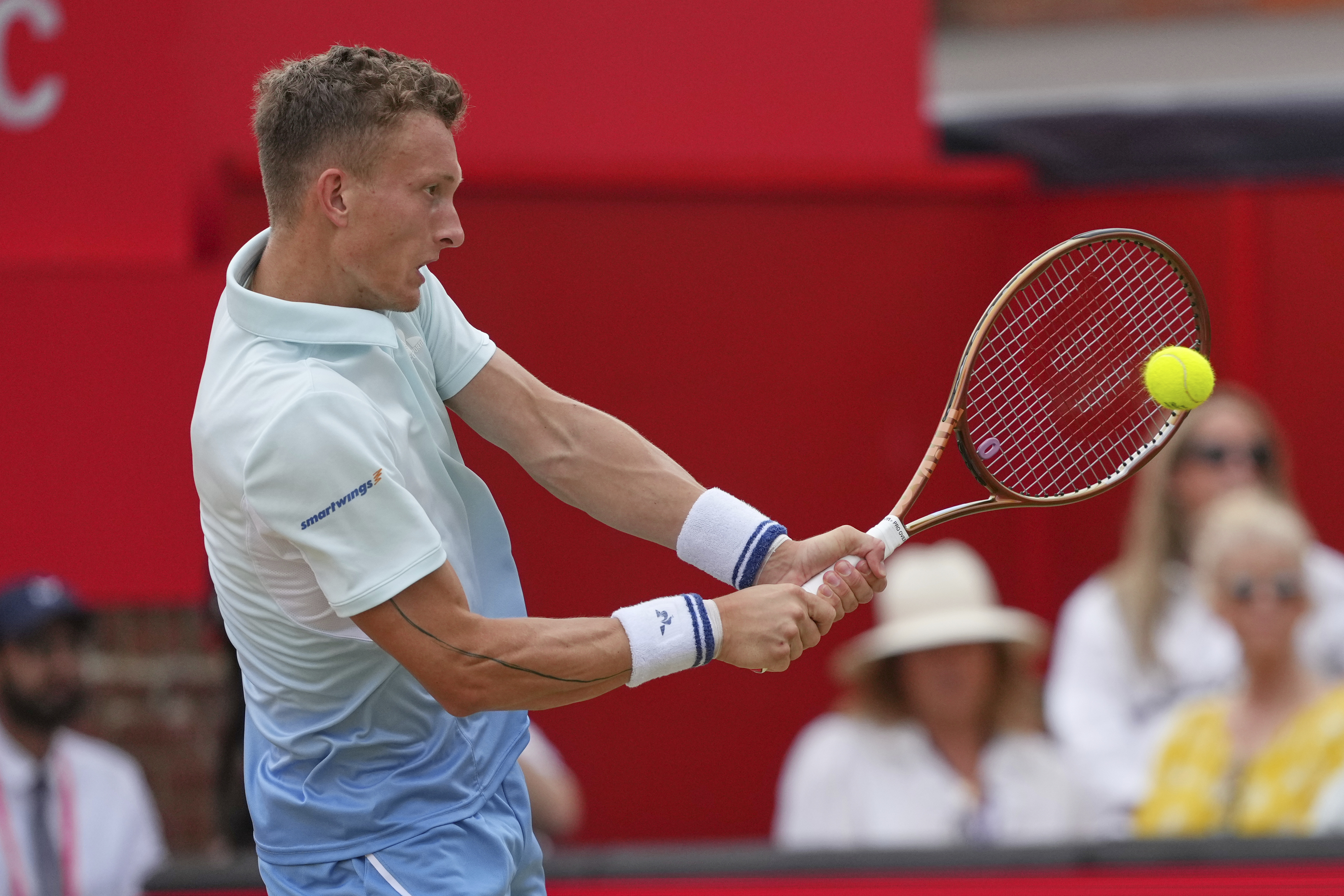 英国网球队完胜澳大利亚网球队,阿尔卡拉斯关键制胜 英国网球队完胜澳大利亚网球队,阿尔卡拉斯关键制胜