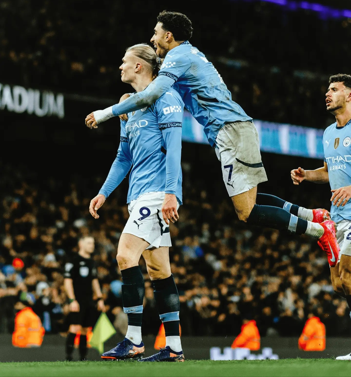 爱游戏大厅-包含曼城险胜丹麦，阿尔瓦雷斯一己之力扛起全队的词条