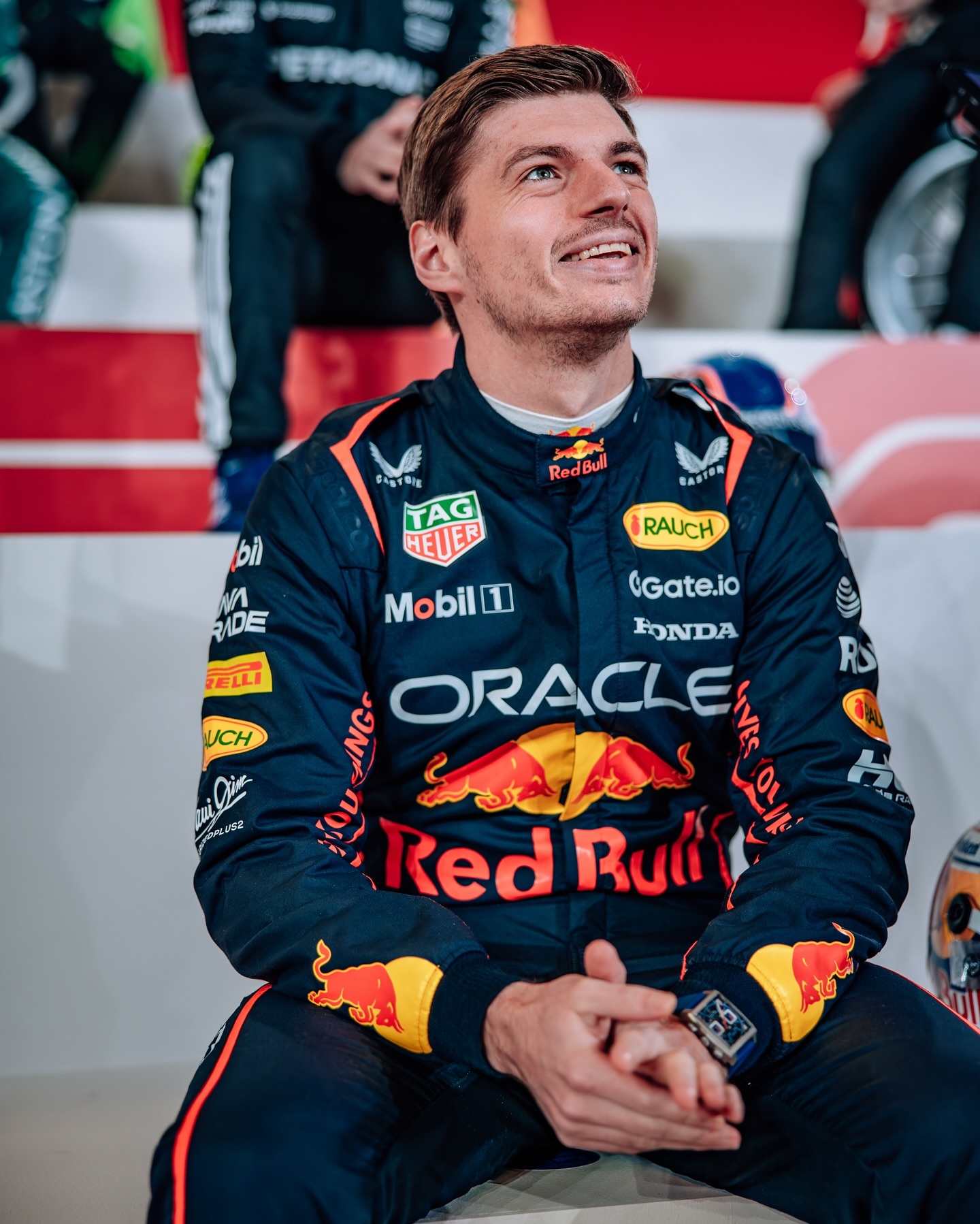 爱游戏在线-哈斯车队逆转红牛二队，皮亚斯特里点燃赛场