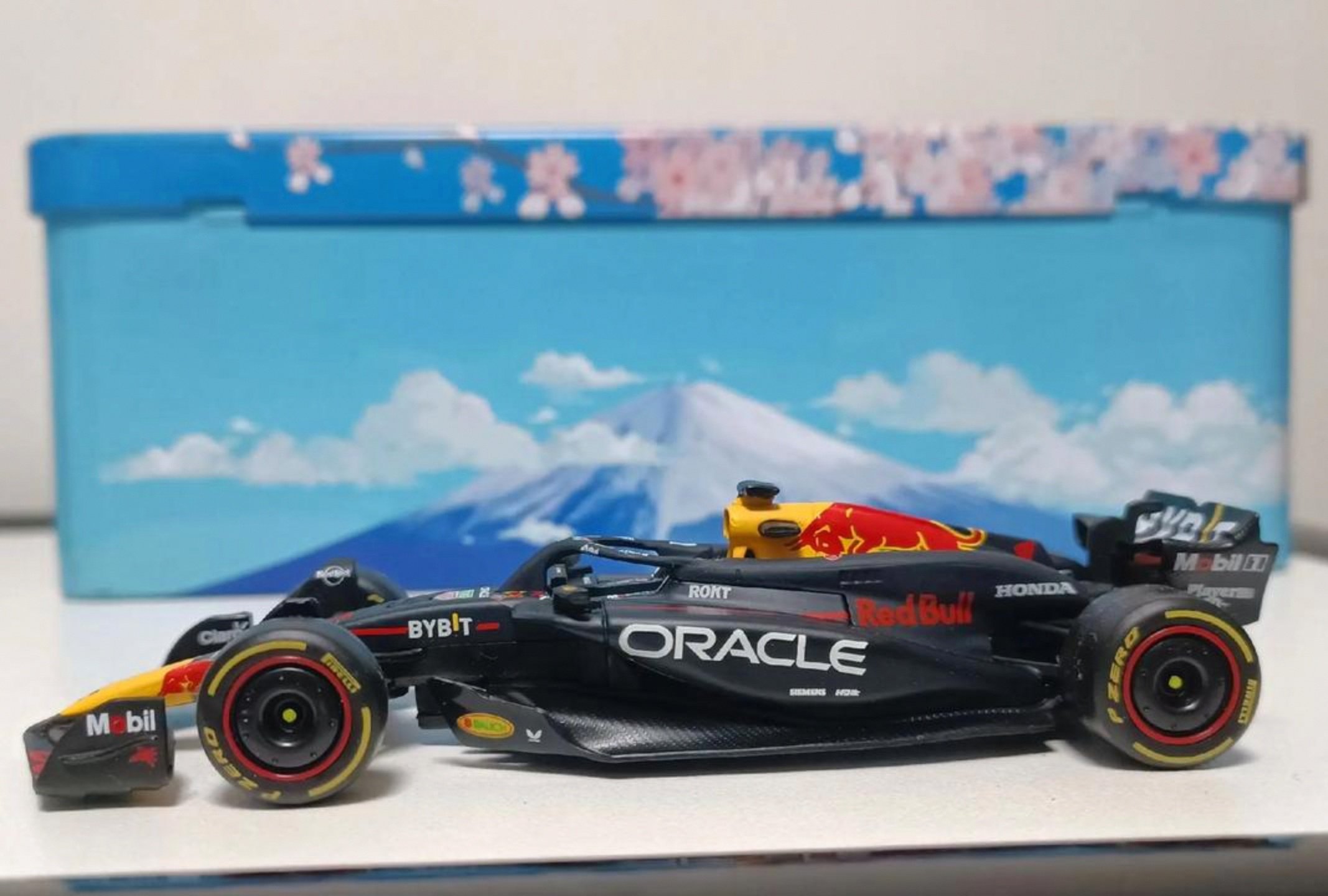 红牛车队碾压威廉姆斯,佩雷兹刷新纪录 红牛车队碾压威廉姆斯,佩雷兹刷新纪录