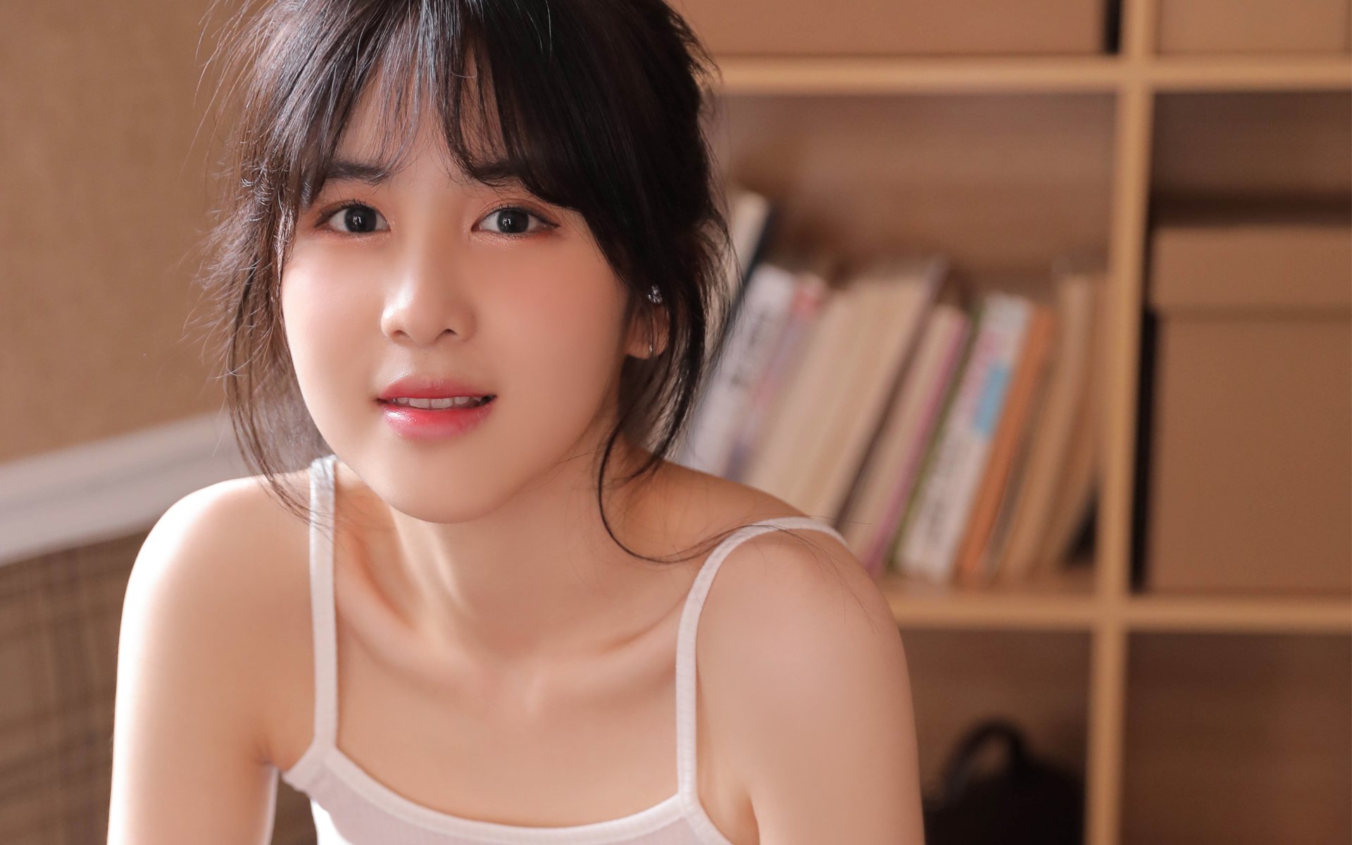 英格拉姆全能爆发扛起攻防大旗，鹈鹕队轻取北京队展现实力碾压